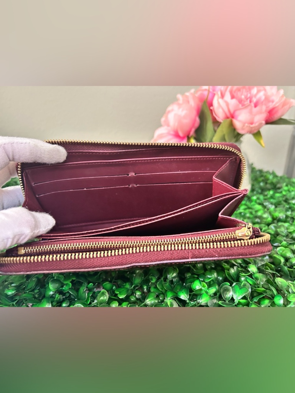 Louis Vuitton Vernis Monogram Zippy Wallet Amarante Patent Leather Zip Around - Picture 16 of 17
